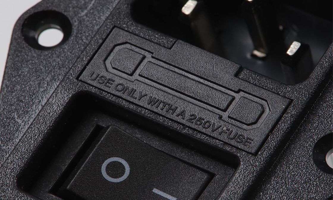 Wykonanie analizy widma przełącznika filtra gniazda w celu zmniejszenia zakłóceń elektromagnetycznych i ochrony bezpieczeństwa sprzętu