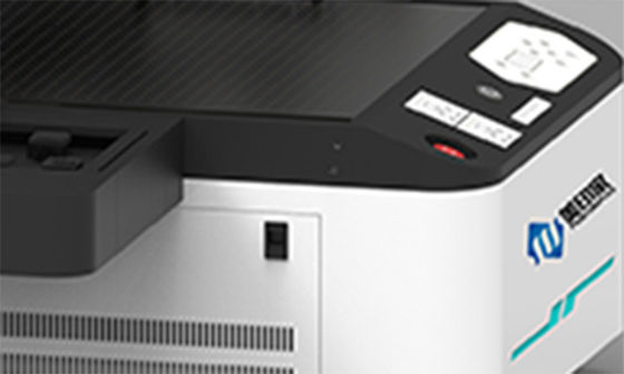 6 Prędkość przejścia CMYK UV Flatbed Printer z dużą pojemnością dla wielu materiałów